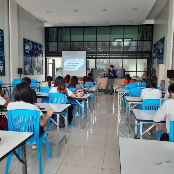 ดูงาน ม.ธรรมศาสตร์ 271163_๒๐๑๒๐๑_43